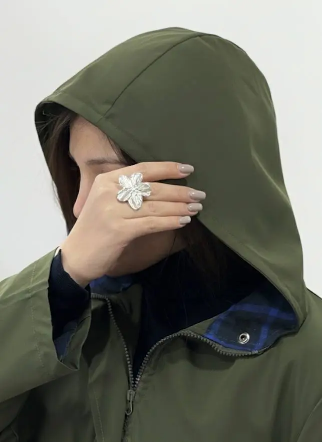 بارونی آستردار کلاهدار لمیس